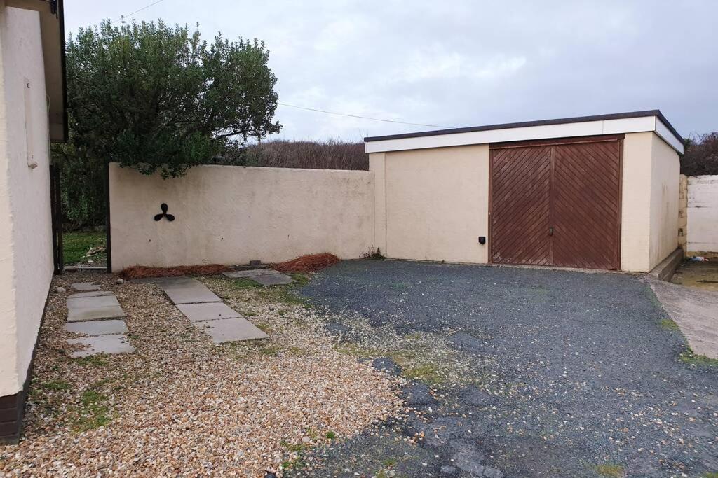 3 Isallt Estate- 3 Bed Bungalow-Secure Garden Villa Trearddur Exterior photo